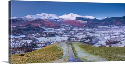England, Cumbria, Lake District, footpath overlooking Keswick from Latrigg