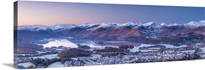 England, Cumbria, Lake District, overlooking Keswick and Derwentwater from Latrigg