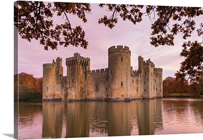 England, East Sussex, Robertsbridge, Bodiam Castle And Castle Moat
