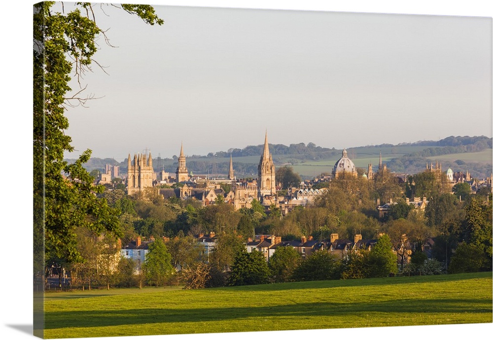 England, Oxfordshire, Oxford, City Skyline.