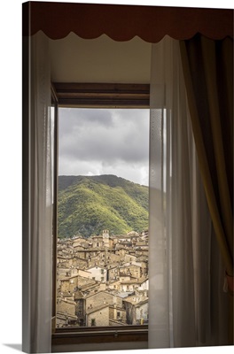 Europe, Italy, Abruzzo, The Ancient Town Of Scanno In The Mountains