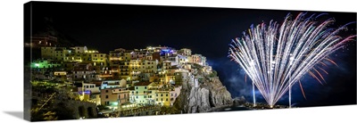 Europe, Italy, Liguria, Fireworks in Manarola for San Lorenzo