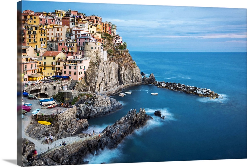 Europe, Italy, Liguria. Scenic view of Manarola, Cinque Terre.