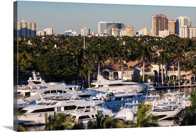 Florida, Fort Lauderdale, city view from Intercoastal Waterway with yachts
