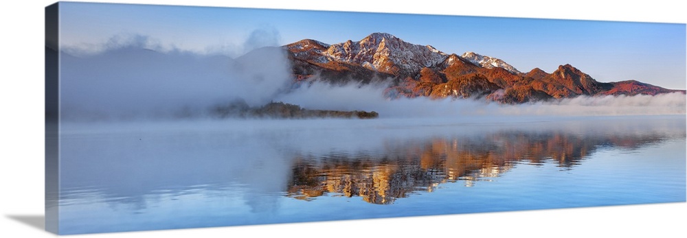 Fog impression at Kochelsee with Herzogstand. Germany, Bavaria, Upper Bavaria, Bad Tolz-Wolfratshausen, Kochel. Alps, Lake...