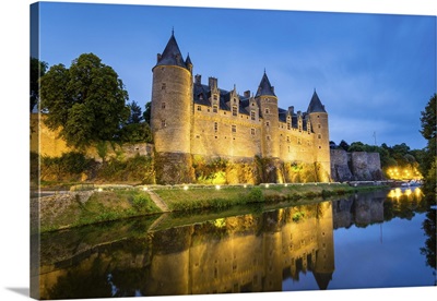 France, Brittany. Chateau de Rohan castle on the Oust River