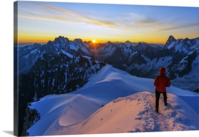 France, Haute Savoie, Rhone Alps, Chamonix, Aiguille du Midi snow arete, sunrise