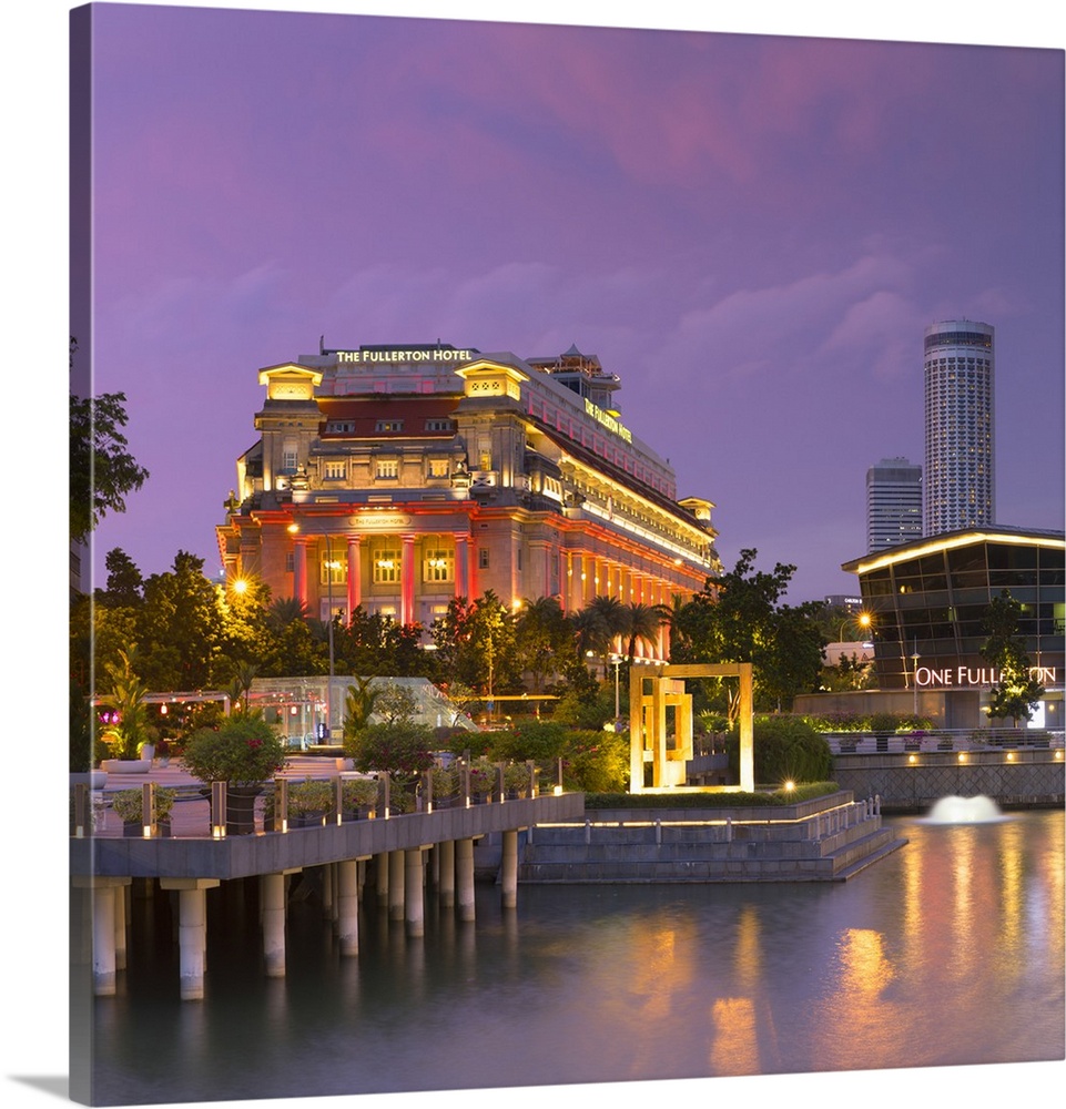 Fullerton Hotel and Marina Bay at dusk, Singapore.