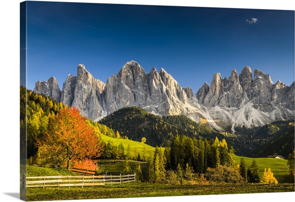 Funes Valley, Odle, dolomites, Alto Adige, Italy.