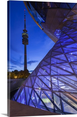 Germany, Bavaria, Munich, BMW Welt company showroom and Olympia Tower