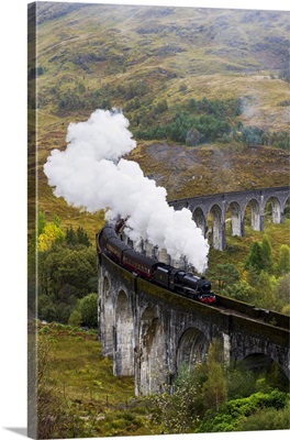 Glenfinnan Viaduct, Highlands, Scotland