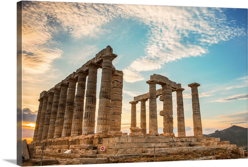 Greece, Attica, Cape Sounion, Temple of Poseidon.