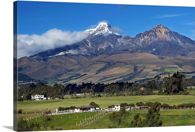 Illiniza Volcanic Mountains, South of Quito, Cotopaxi Province, Ecuador