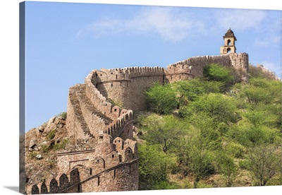 India, Rajasthan, Jaipur, A massive stone wall encircles the old city of Jaipur