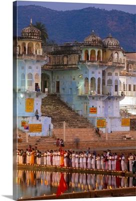 India, Rajasthan, Pushkar, lakeside ceremony during Pushkar Camel Fair