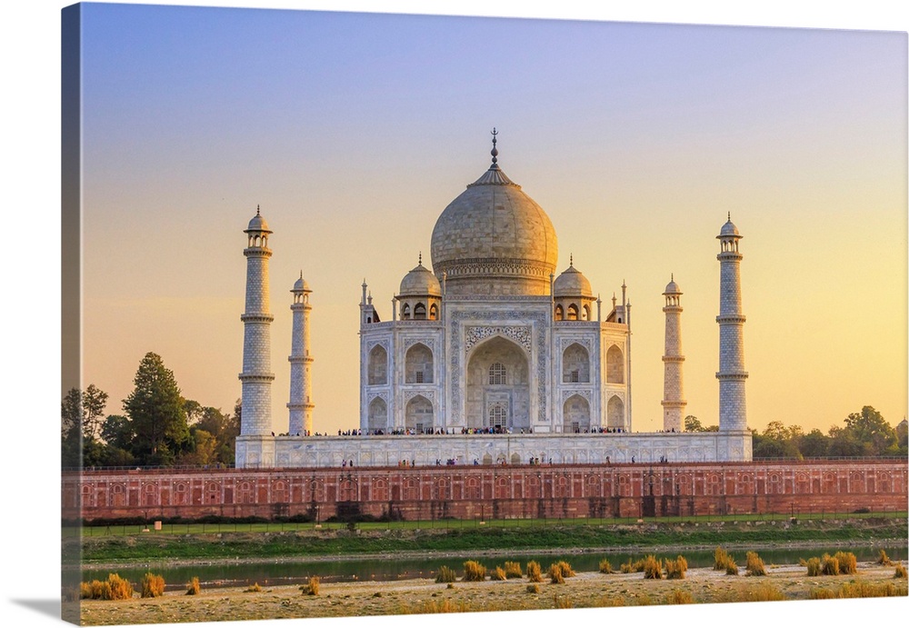 India, Taj Mahal Memorial At Sunset