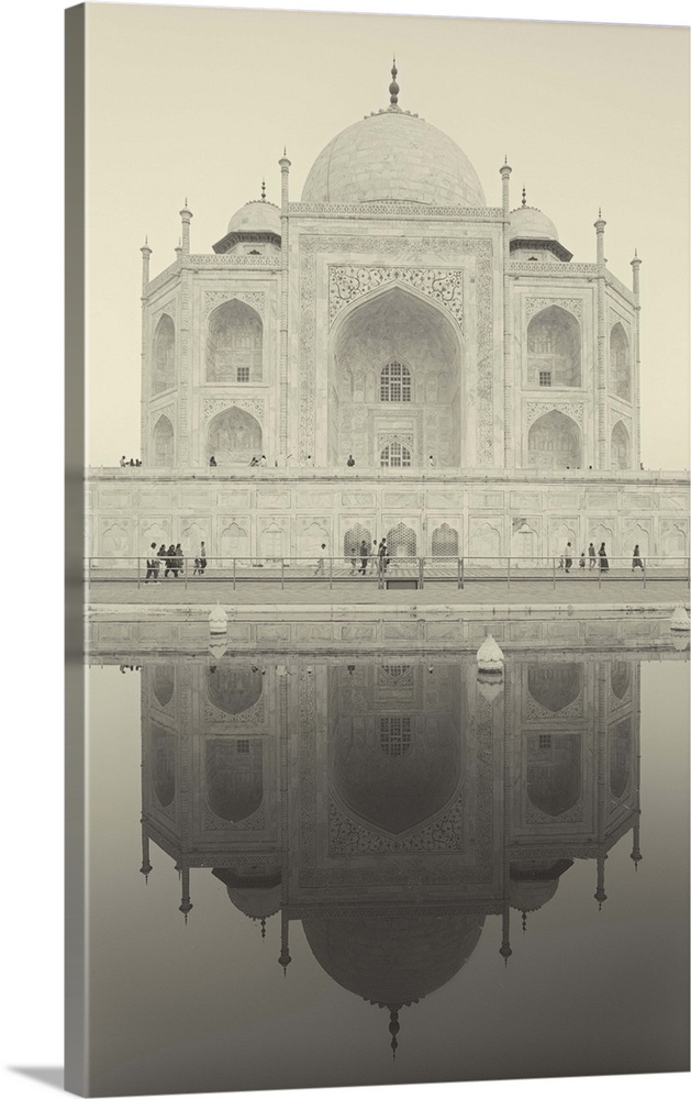 India, Uttar Pradesh, Agra, black and white of the Taj Mahal reflected in one of the bathing pools