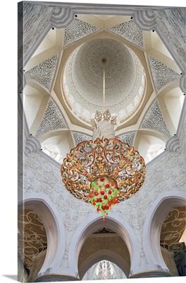 Interior architectural details of the prayer hall in the the Sheikh Zayed Mosquei