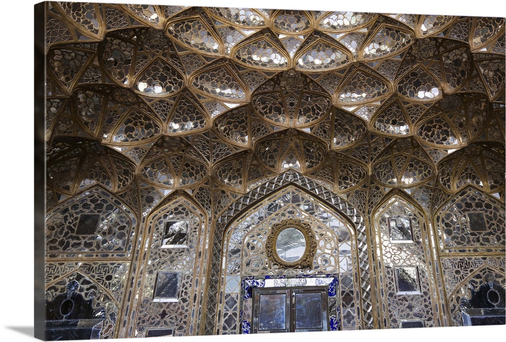 Iran, Central Iran, Esfahan, Decorative Arts Museum, interior detail.
