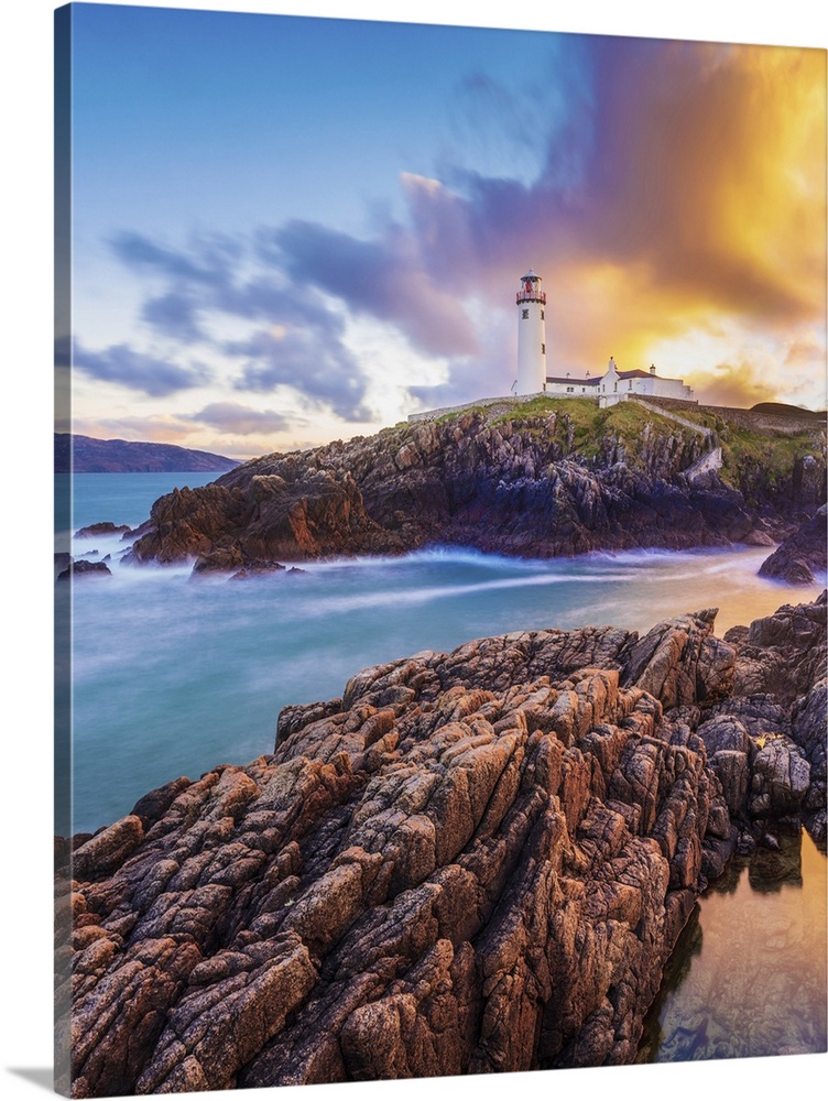 Ireland, Co. Donegal, Fanad, Fanad lighthouse at dusk. County DOnegal, Donegal, Ireland.