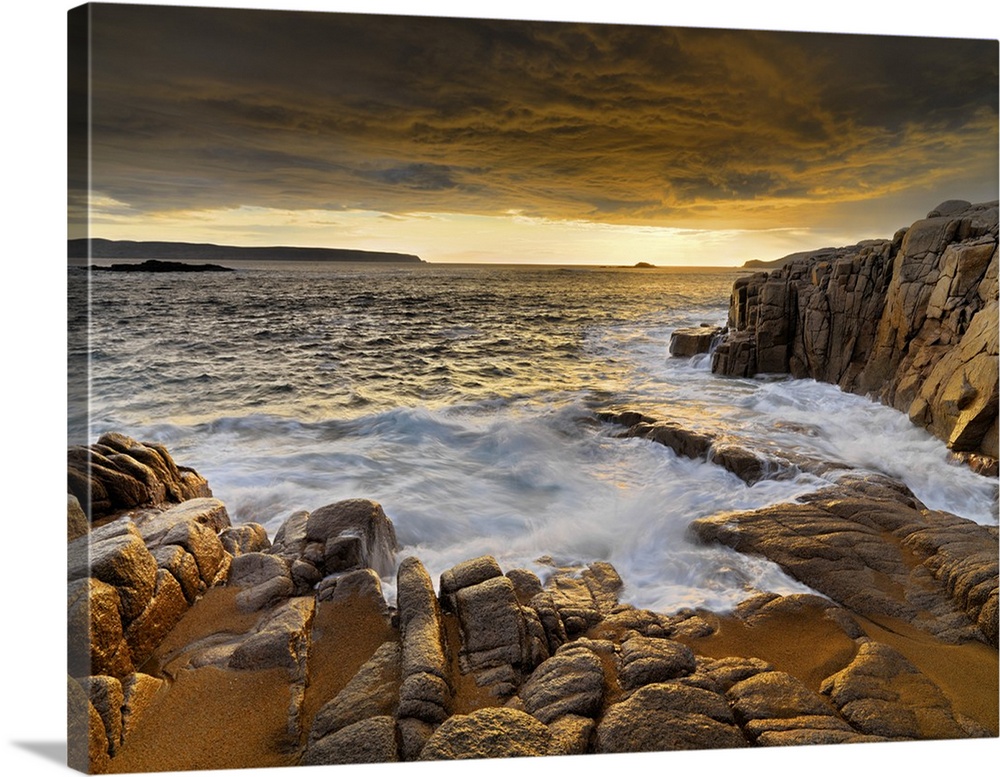 Ireland, County Donegal, Cruit island at sunset.