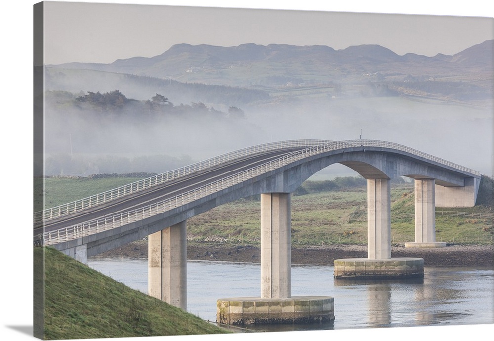 Ireland, County Donegal, Fanad Peninsula, Carrigart, Carrigart Bridge.