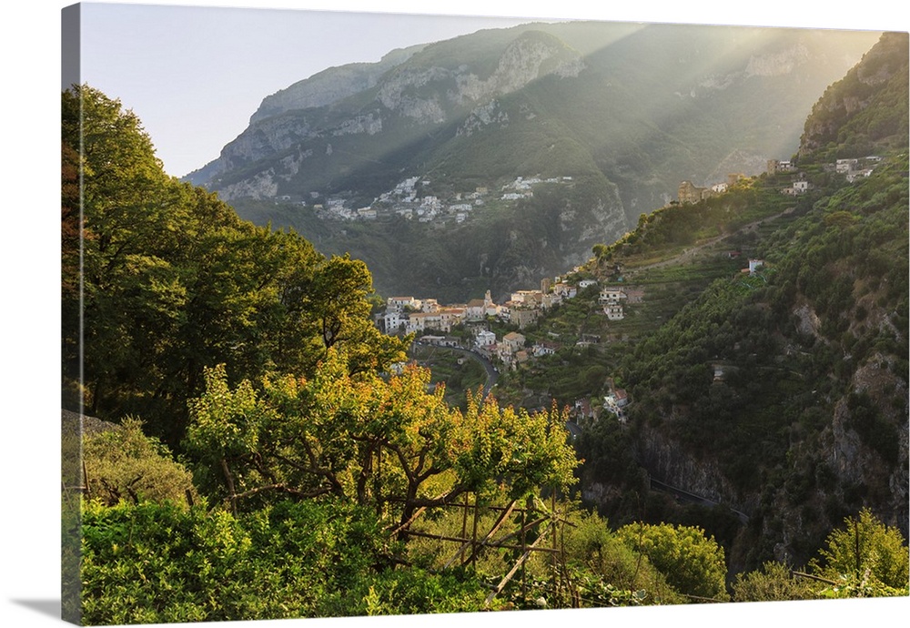 Italy, Campagnia, Amalfi Coast, Ravello. The valley around Ravello.