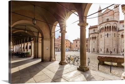 Italy, Modena district, Modena, Piazza Grande, the Cathedral