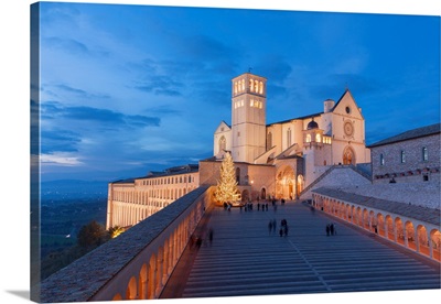 Italy, Perugia distict, Assisi, The Basilica of St. Francis at dusk