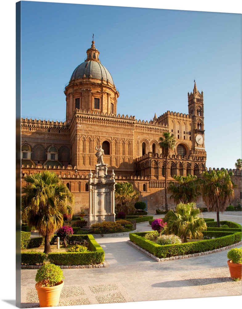 Italy, Sicily, Palermo. The Cathedral.