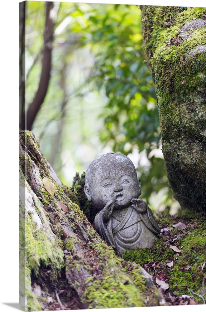 Asia, Japan, Honshu, Hiroshima prefecture, Miyajima Island, statue in Daisho in temple.