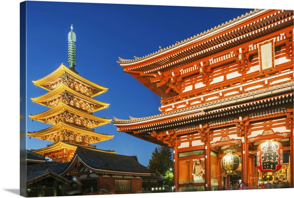 Japan, Honshu, Tokyo, Asakusa, Sensoji Temple aka Asakusa Kannon Temple, Pagoda and Temple Gate.