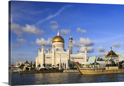 Kingdom of Brunei, Bandar Seri Begawan, Omar Ali Saifuddien Mosque
