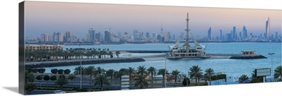 Kuwait, Kuwait City, Salmiya, Marina Waves Leisure complex