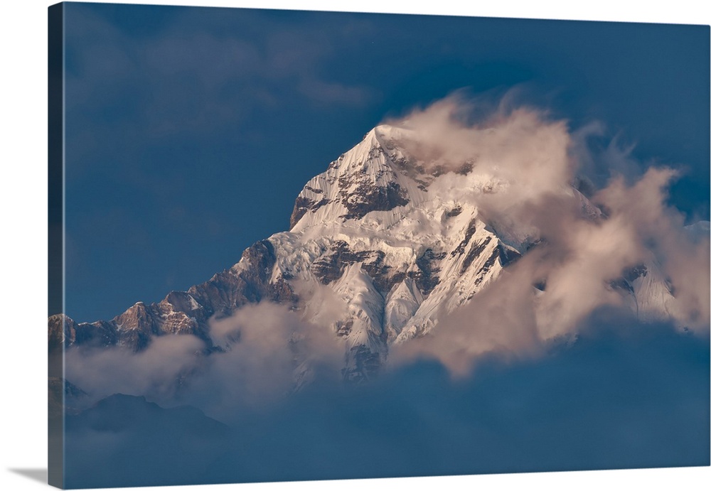 Last Light on Annapurna South (7,219m), Nepal, Asia