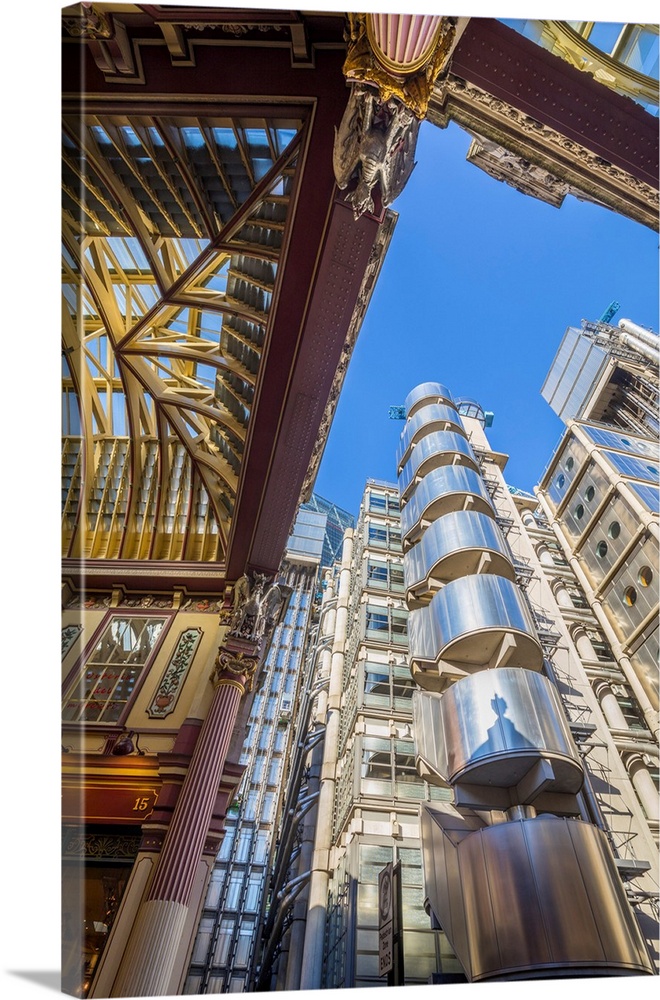 Leadenhall Market and Lloyds of London, London, England, UK.