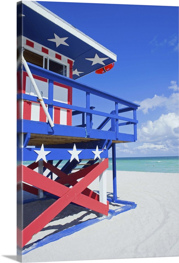 Lifeguard hut, South Beach, Miami, Florida, U.S.A