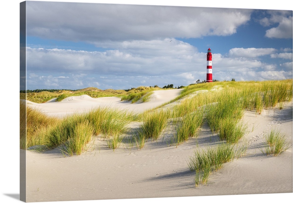 Lighthouse in the dunes, Amrum island, National Park Schleswig-Holsteinisches Wattenmeer,  Amrum island, North Sea, North ...