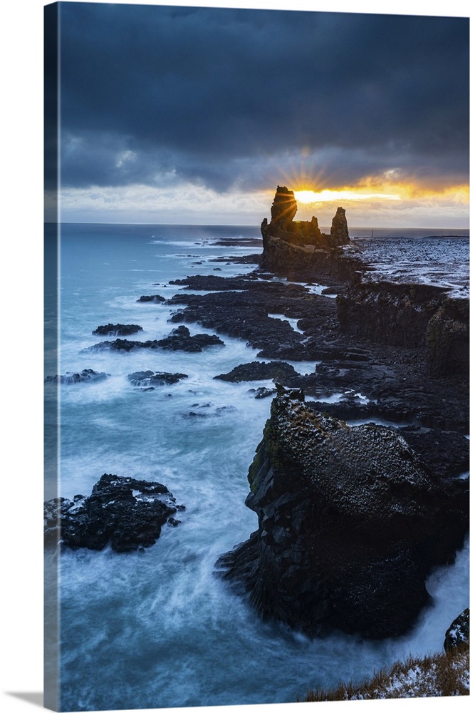 Londrangar, Snaefellsnes National Park, Snaefellsnes Peninsula, Iceland, Europe