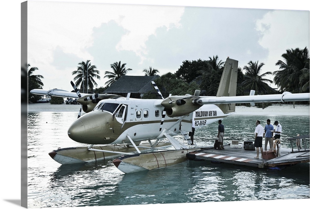 Maldives, Seaplane at Resort