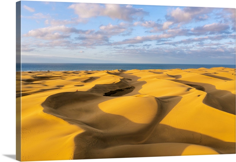 Maspalomas sand dunes, Gran Canaria,, Canary Islands, Spain.