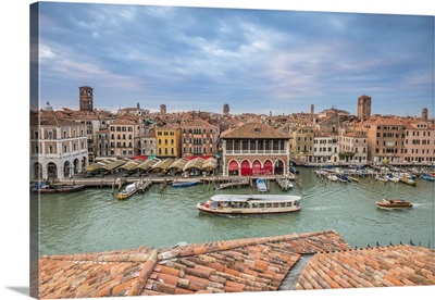 Mercati di Rialto and Grand Canal, Venice, Italy