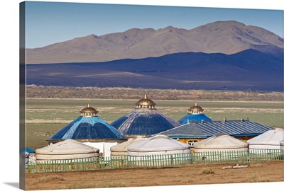 Mongolia, Bayangobi and Ger camp