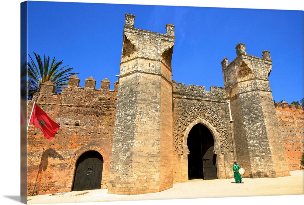 Musician Outside Bab Zaer, The Main Gate, Chellah, Rabat, Morocco, North Africa.