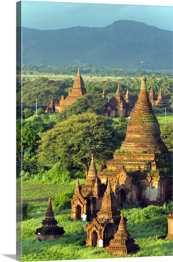 South East Asia, Myanmar, Bagan, temples on Bagan plain.