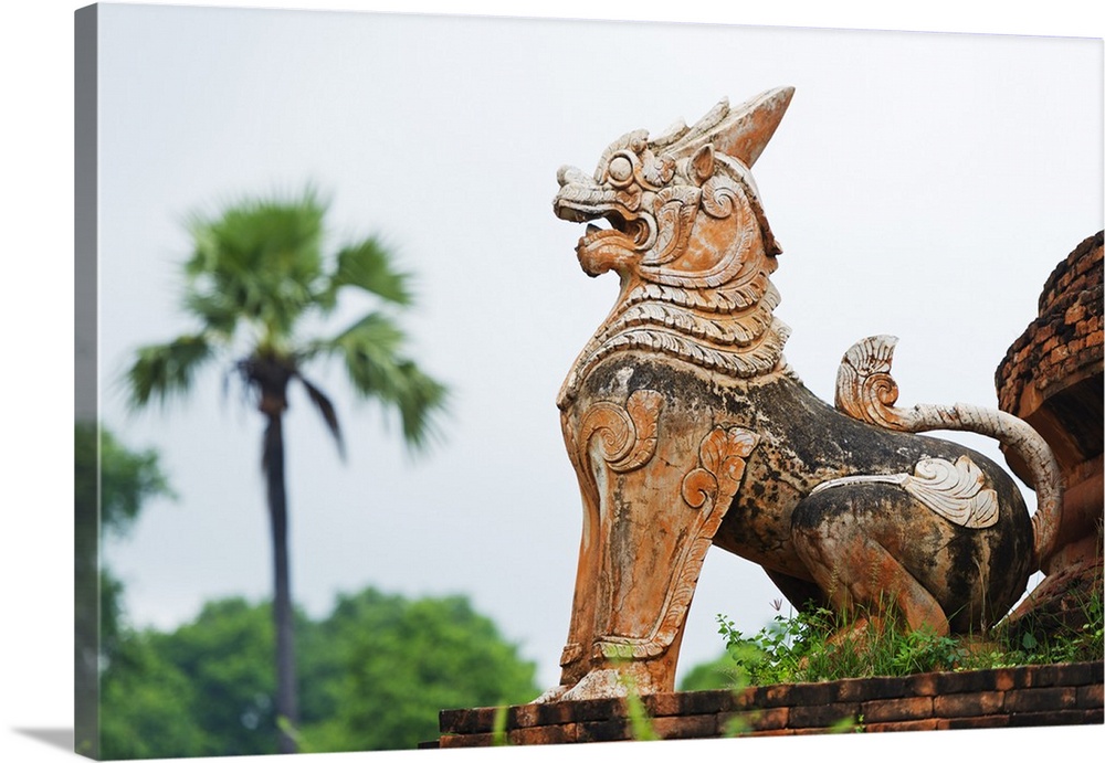 South East Asia, Myanmar, Mandalay, Inwa, lion statue.