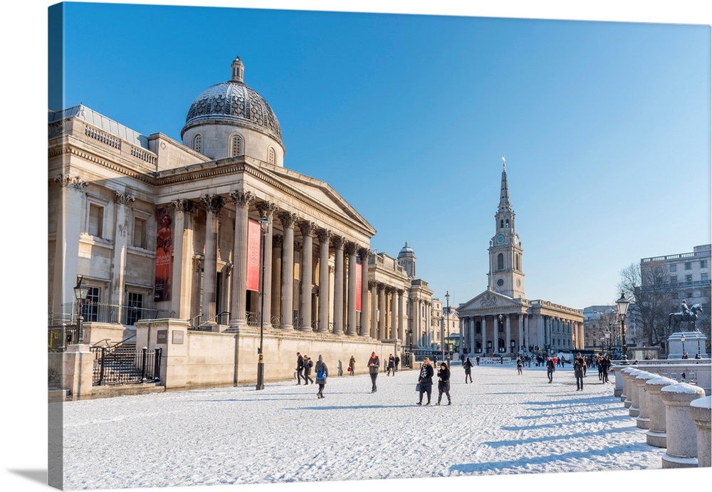 UK, England, London, The West End, Trafalgar Square, National Gallery And St. Martins In The Fields