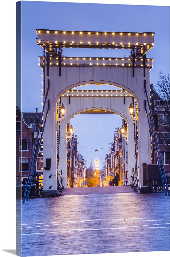 Netherlands, Amsterdam, Magere Brug, the Skinny Bridge, dusk.