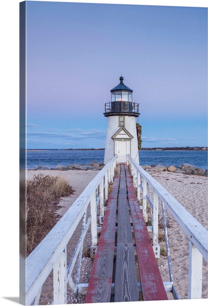 USA, New England, Massachusetts, Nantucket Island, Nantucket Town, Brant Point Lighthouse.