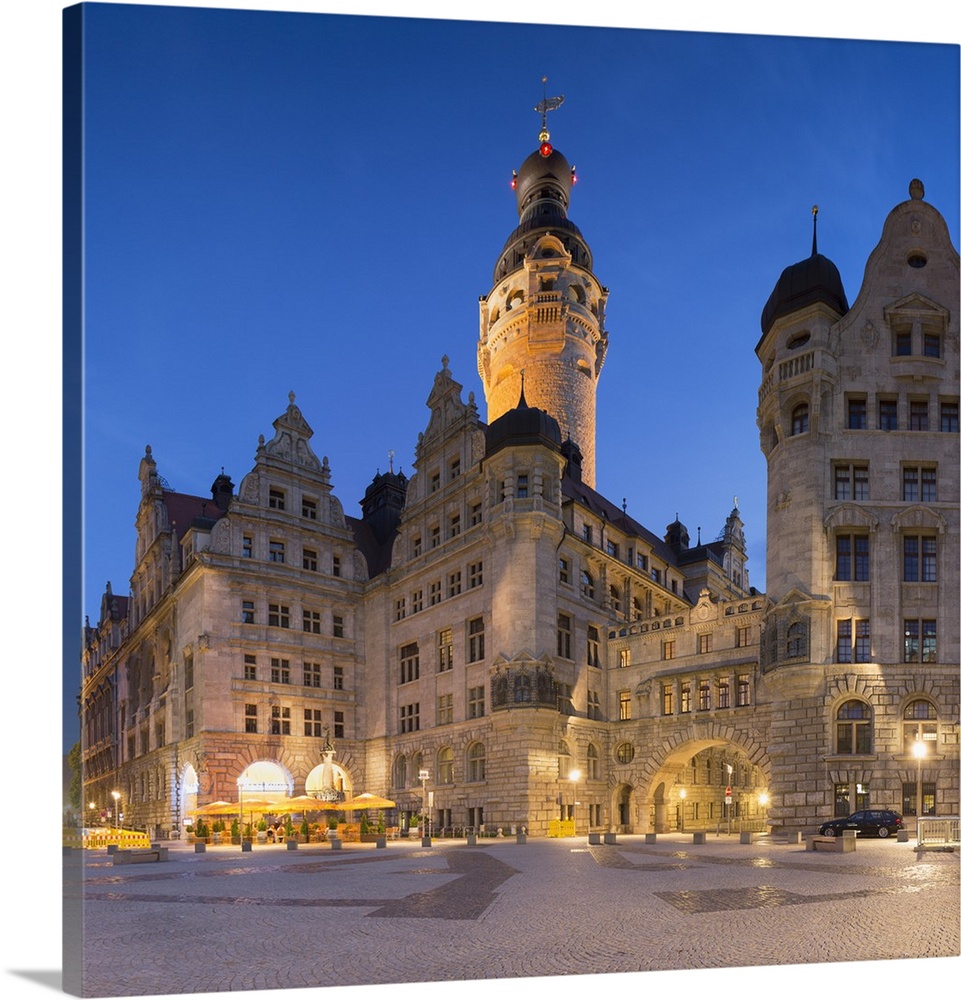 New Town Hall (Neues Rathaus) at dusk, Leipzig, Saxony, Germany.